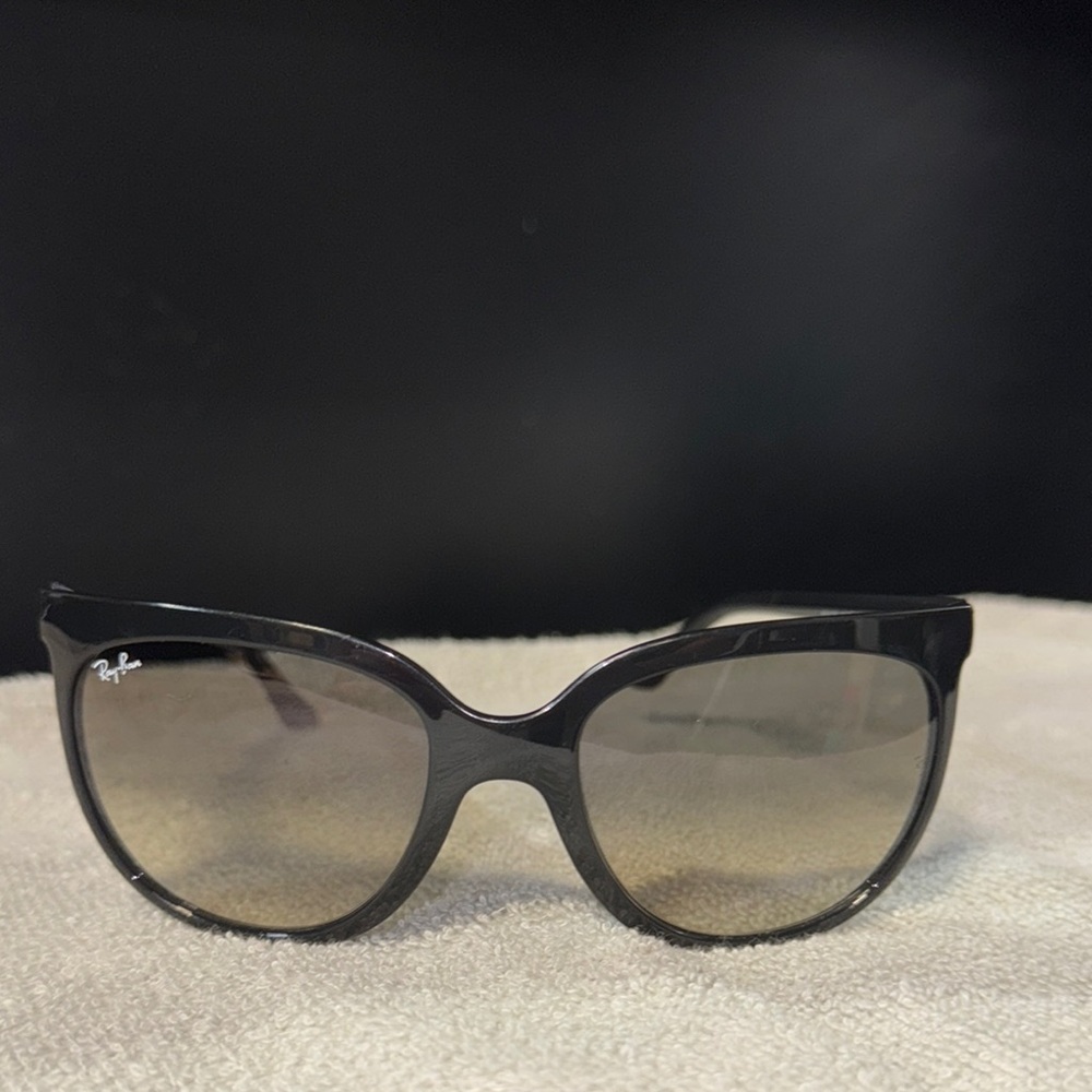 Ray-Ban Black Women's Sunglasses